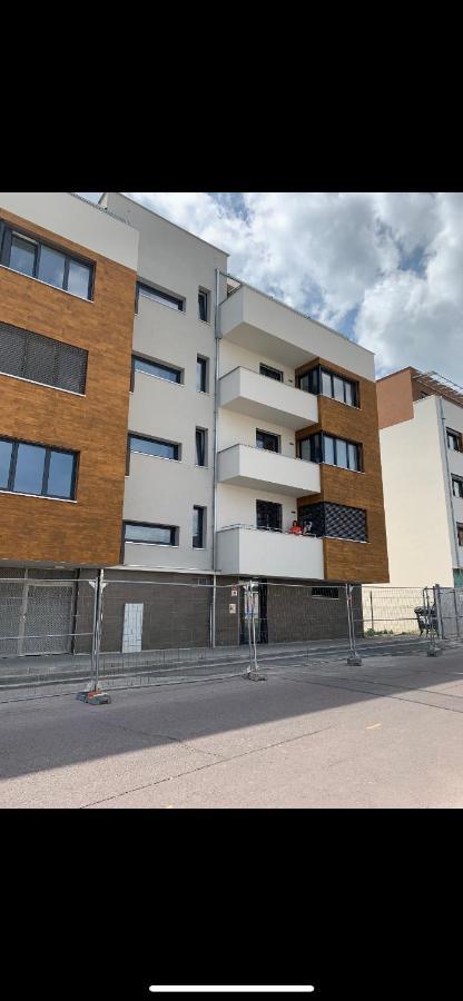 Soukromy Byt 2+Kk S Balkonem A Parkovanim Znojmo Zewnętrze zdjęcie