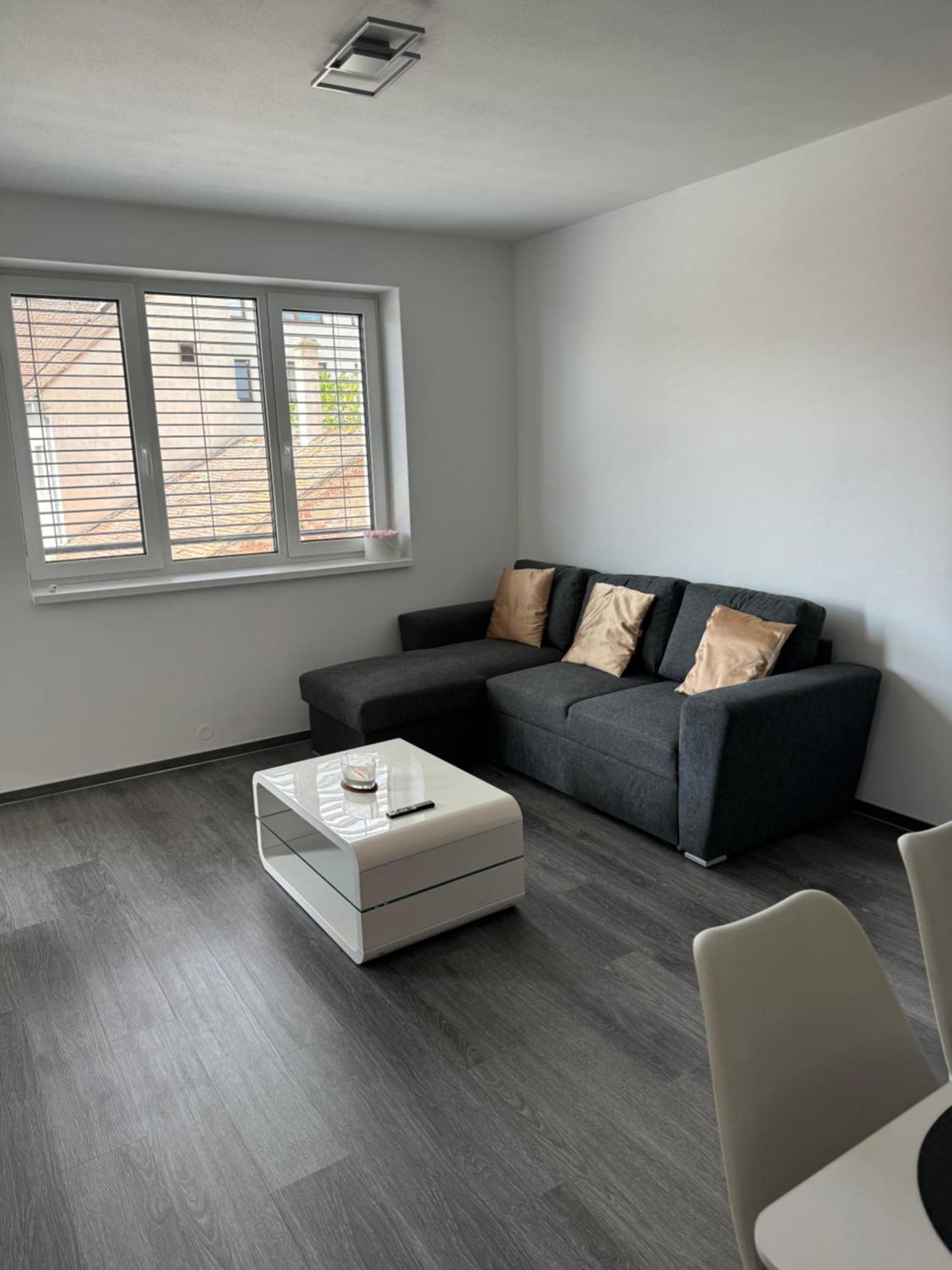 Soukromy Byt 2+Kk S Balkonem A Parkovanim Znojmo Zewnętrze zdjęcie